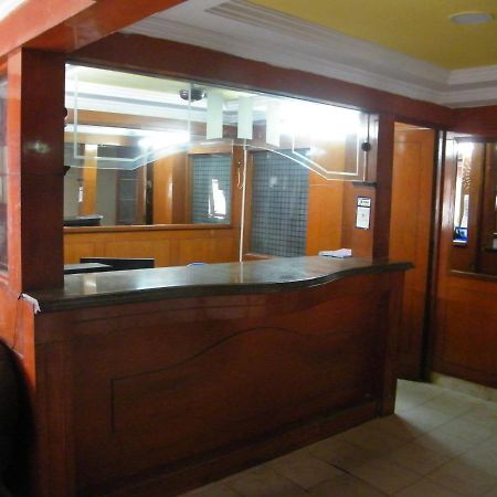 The White House Residency Hotel Chennai Bagian luar foto