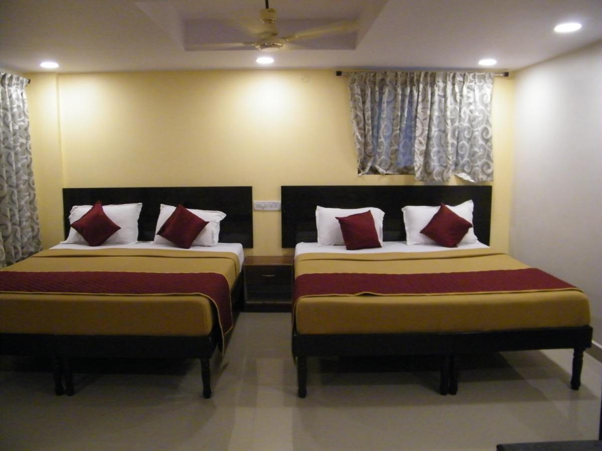 The White House Residency Hotel Chennai Bagian luar foto