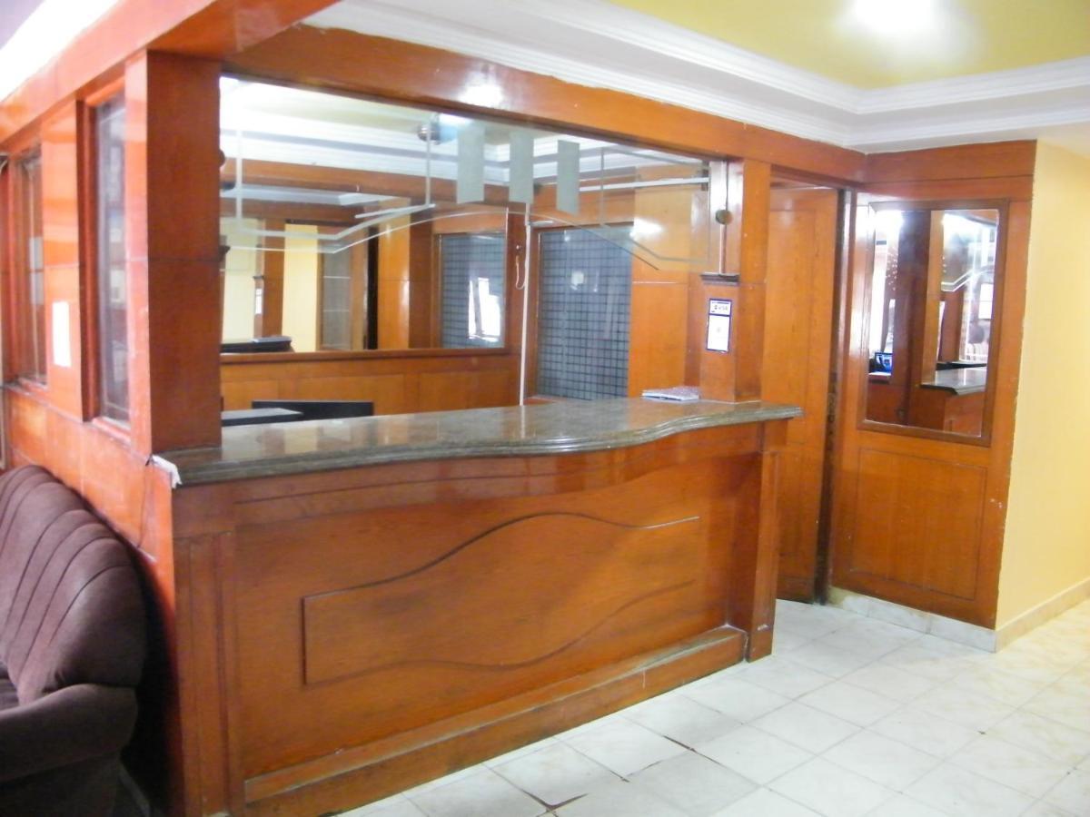 The White House Residency Hotel Chennai Bagian luar foto